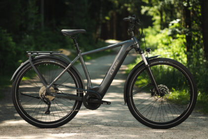 CUBE KATHMANDU HYBRID ONE 500 2022